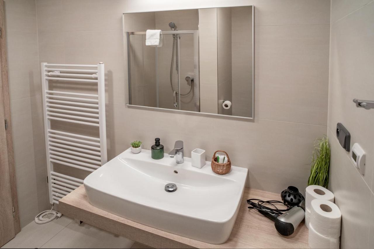 Hotel Smrz Sepekov 外观 照片