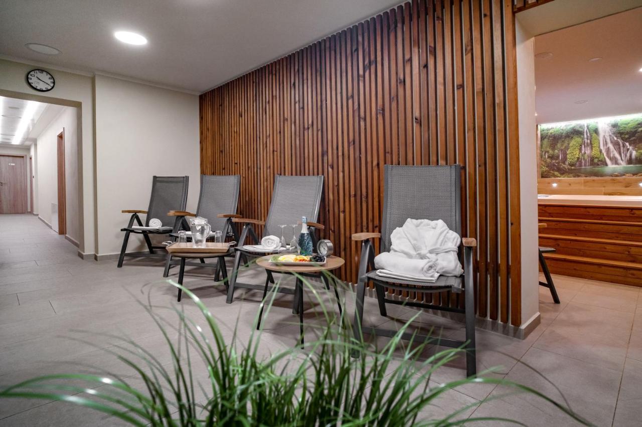 Hotel Smrz Sepekov 外观 照片